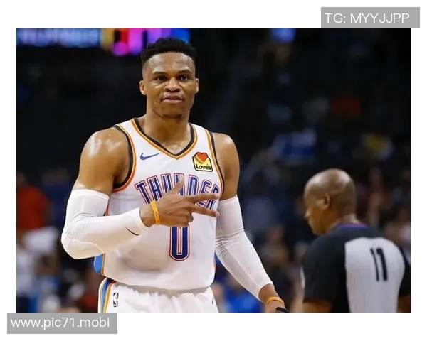 美媒：威少队内多项数据第一，很难想象他整个夏天都没签约