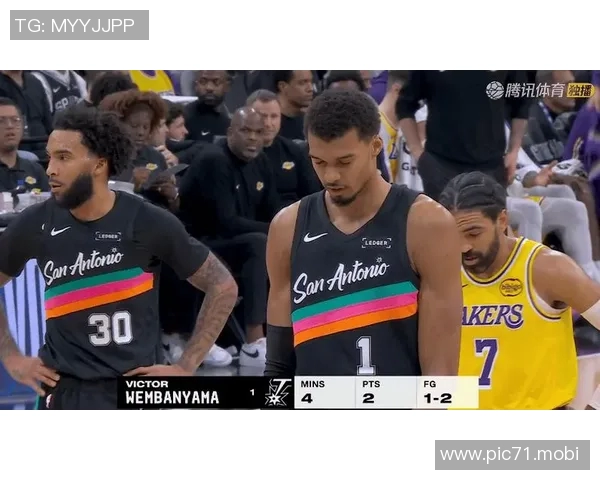 卡布:比永博让我没拿冠军别回了 福克斯让我别辜负他花时间助威 卡布:比永博让我没拿冠军别回了 福克斯让我别辜负他花时间助威